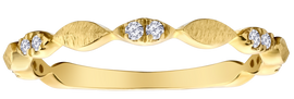 .10 Carat of Diamonds Ring, 10kt Yellow Gold.....................NOW