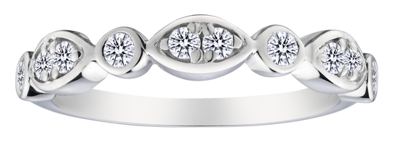 .30 Carat of Lab Grown Diamonds Ring, Silver.....................NOW